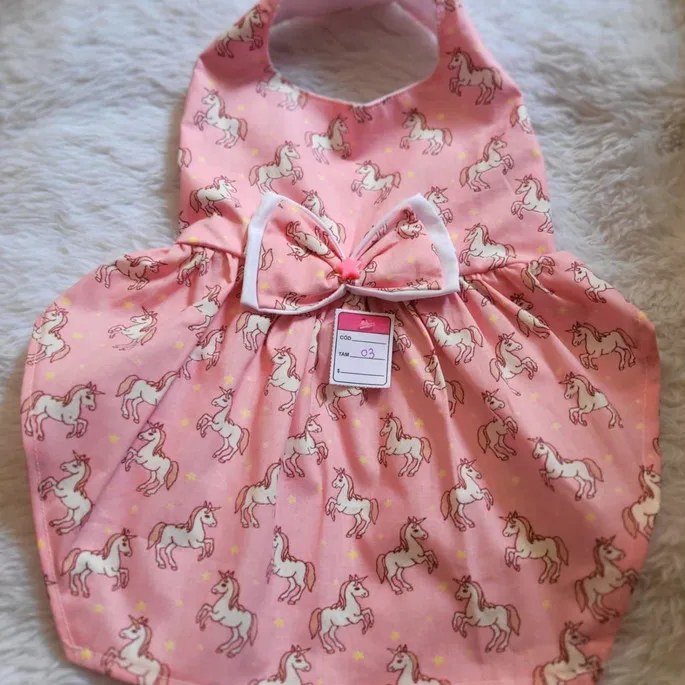kit-de-roupinhas-pet-com-10-pecas-mistas-7-vestidos-e-3-cam-camisa-pet